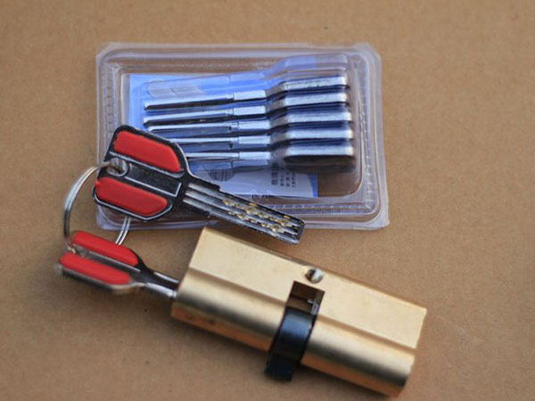 西畴24小时上门开锁公司